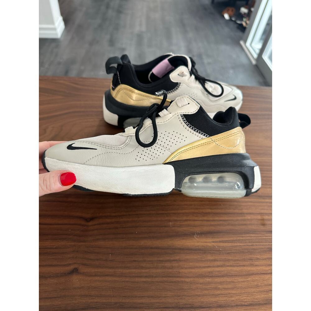 SOLD - Picture 6 of 11